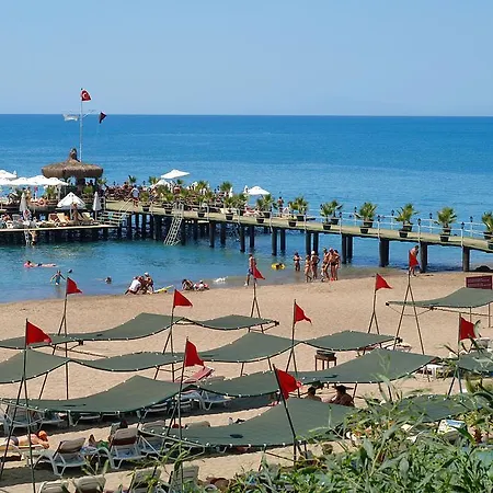 Üdülőközpont Delphin Palace