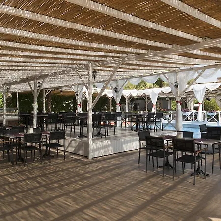 Delphin Palace Üdülőközpont 5*